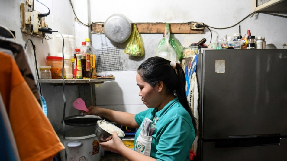 Trabajadores textiles en Vietnam, v&iacute;ctimas de la desaceleraci&oacute;n de la econom&iacute;a mundial