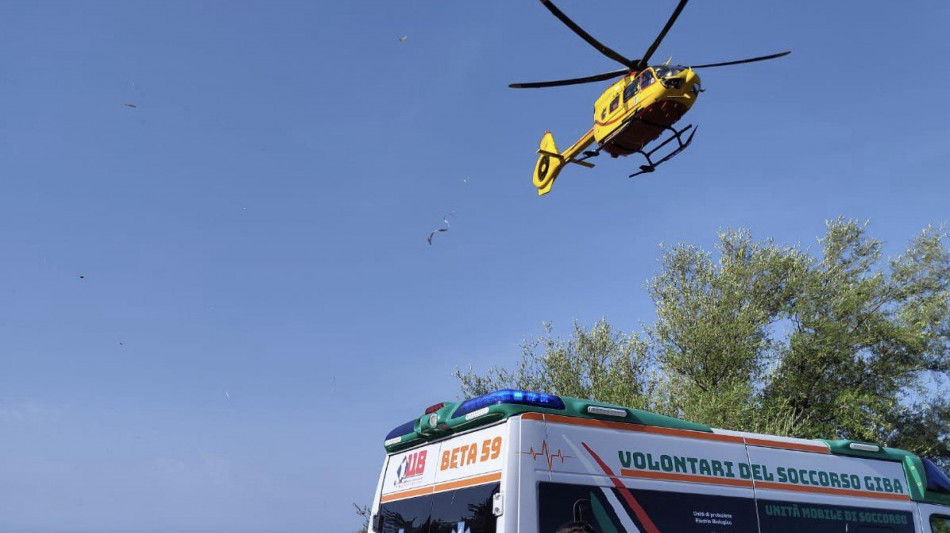 Scontro frontale, muoiono due ragazzi di 17 e 18 anni