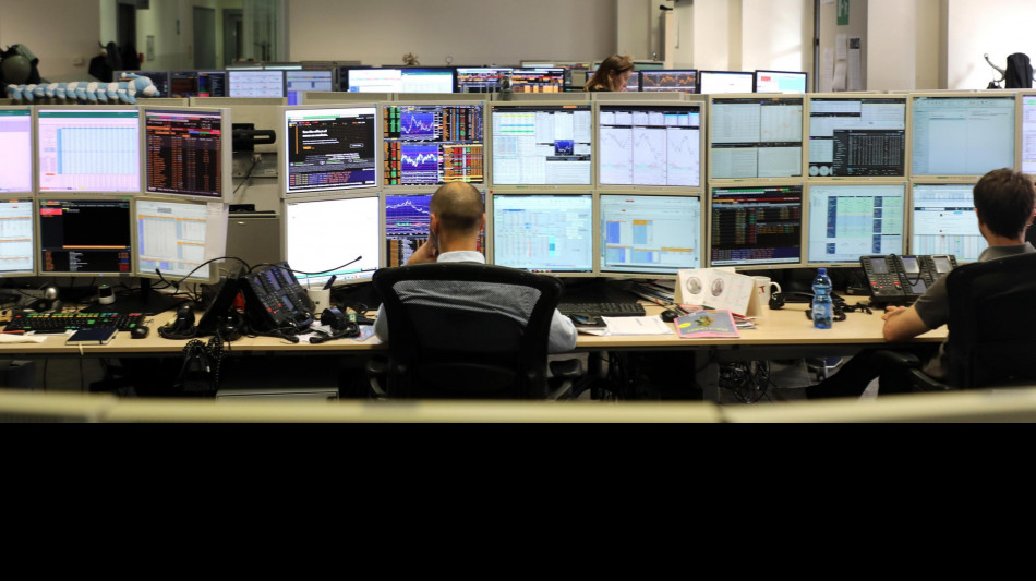 Lo spread tra Btp e Bund apre stabile a 118 punti