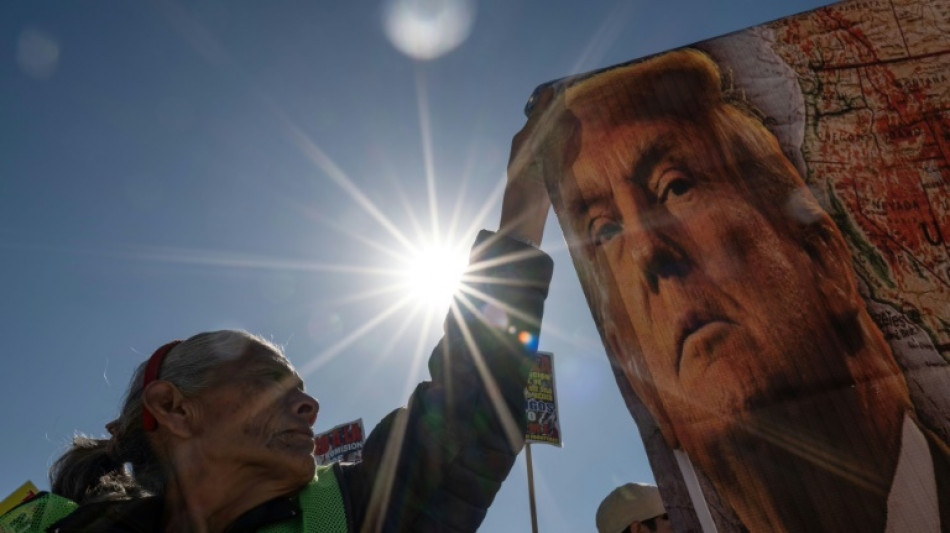 M&eacute;xico alista el "bot&oacute;n de alerta" para migrantes en riesgo de deportaci&oacute;n en EEUU