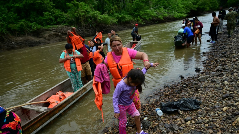 Cifra de migrantes que cruzan selva paname&ntilde;a hacia EEUU cay&oacute; 41% en 2024