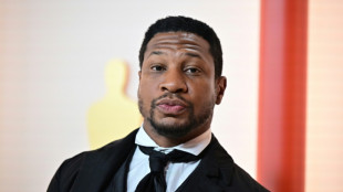 Marvel n&atilde;o trabalha mais com ator Jonathan Majors, declarado culpado de agress&atilde;o contra mulher