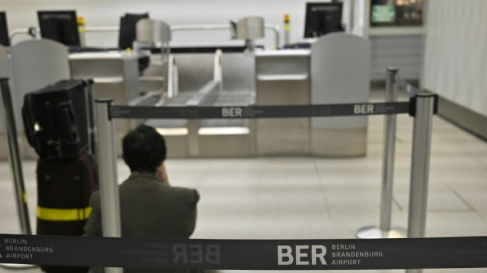 Verdi ruft zu Warnsteiks an vier Flugh&auml;fen auf - 351 Abfl&uuml;ge betroffen