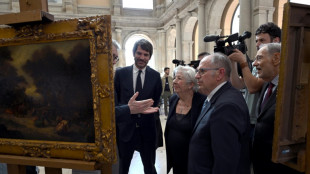 Devuelven a los herederos del alcalde republicano de Madrid siete cuadros perdidos tras la Guerra Civil