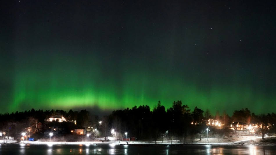 Le ciel su&eacute;dois couvert de halos artificiels pour percer le myst&egrave;re des aurores bor&eacute;ales