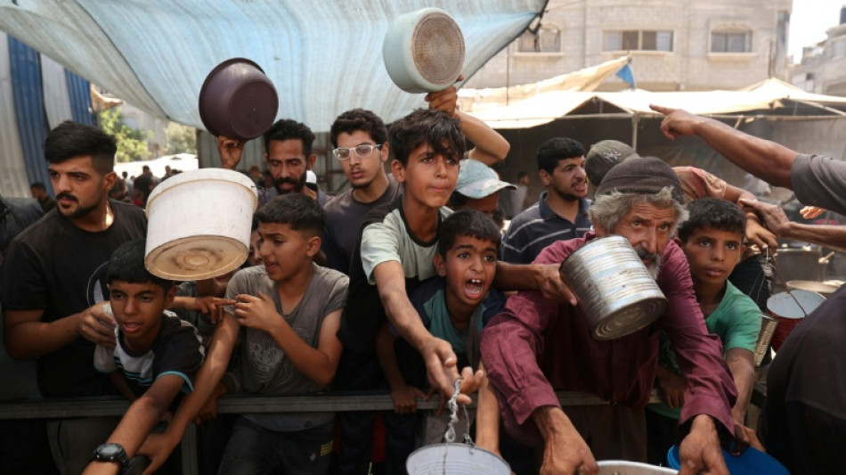 Tumulto perto de centro de distribuição de ajuda em Gaza deixa 20 mortos