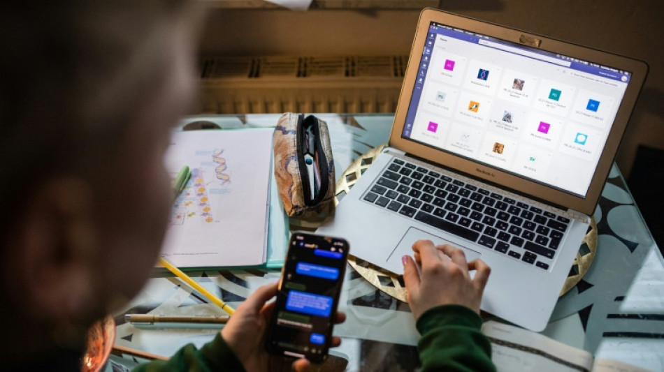 Umfrage: Knapp ein Viertel der Schüler erledigt Hausaufgaben meist mit KI