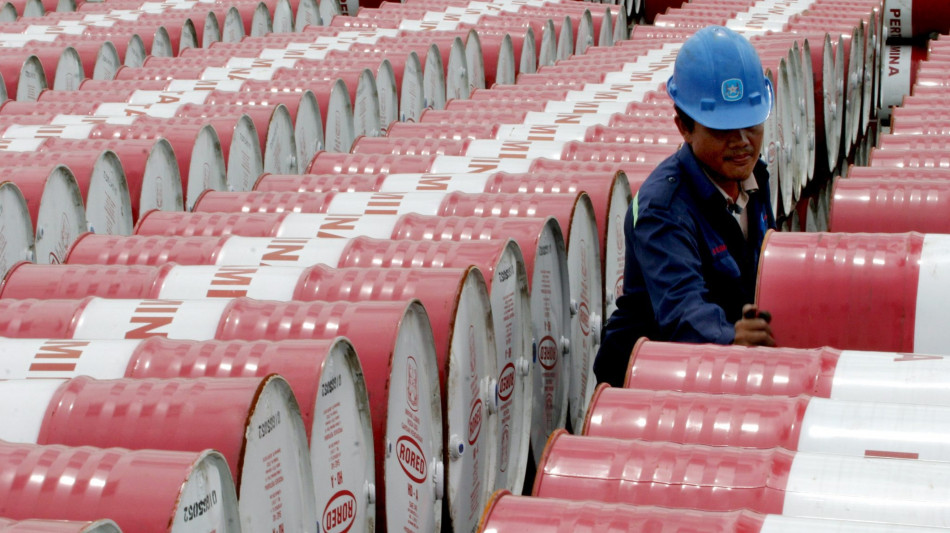 Prezzo del petrolio a picco, Wti perde il 4% a 59 dollari