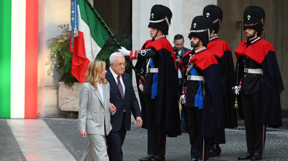 Meloni vede Abu Mazen, focus sulla piena attuazione del piano di Trump