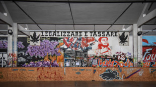 Al via sfratto centro sociale Leoncavallo a Milano