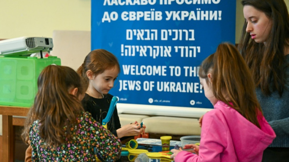 Ap&oacute;s fugir de Israel, judeus ucranianos se refugiam na Hungria