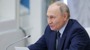 Trump vuelve a criticar a Putin: "est&aacute; jugando con fuego"