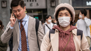 Covid: le Japon tombe le masque, &agrave; petits pas