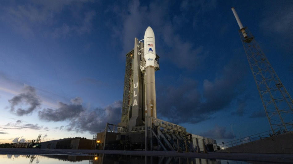 Mal tiempo impide a Amazon lanzar los primeros sat&eacute;lites de su constelaci&oacute;n internet