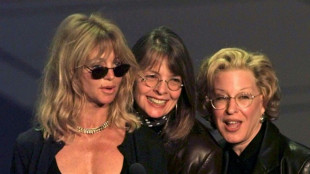 Stars pay tribute to Diane Keaton 