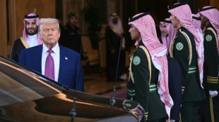 Trump rencontre le pr&eacute;sident syrien avant de partir au Qatar