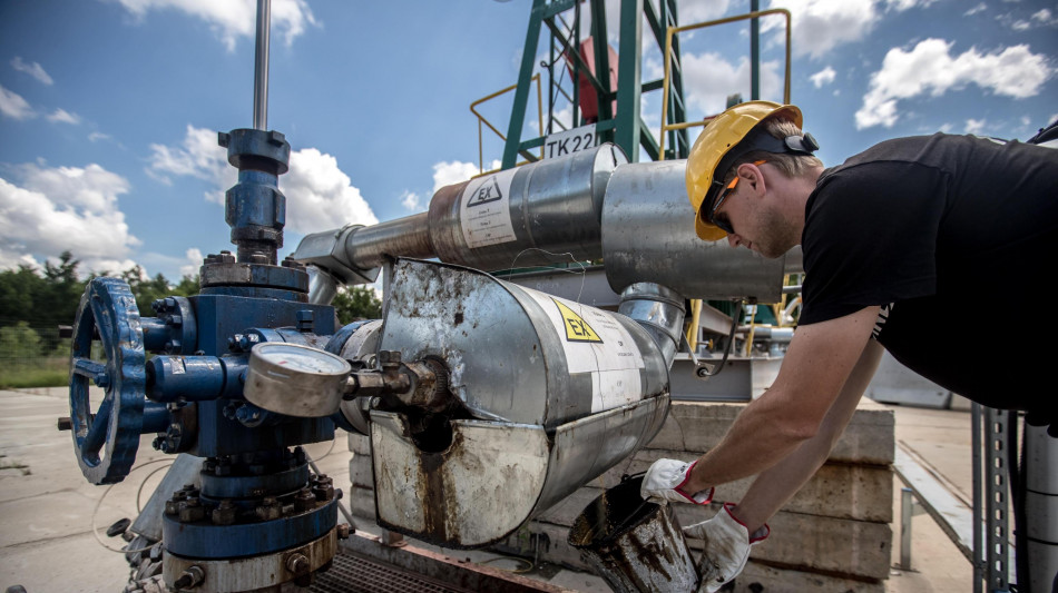 Il petrolio in rialzo a New York a 67,15 dollari