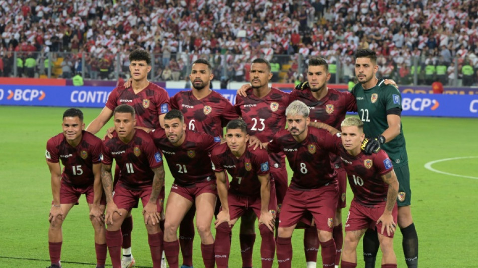 Ferraresi diz que foi agredido pela pol&iacute;cia em jogo entre Peru e Venezuela