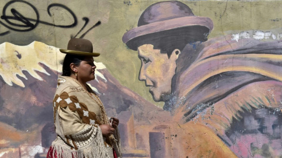 Con zampo&ntilde;as y charangos, la aymara Alwa rapea su rebeld&iacute;a en Bolivia
