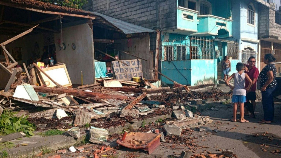 Dutzende Verletzte und hunderte zerst&ouml;rte Geb&auml;ude nach Erdbeben in Ecuador