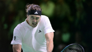Zverev behält die Nerven: Davis-Cup-Team hofft auf Halbfinale