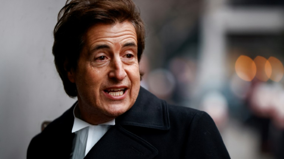 Atrasado el inicio del juicio del pr&iacute;ncipe Enrique contra tabloides de Murdoch