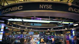 Wall Street ferme divis&eacute;e au d&eacute;but d'une semaine de r&eacute;sultats cruciale