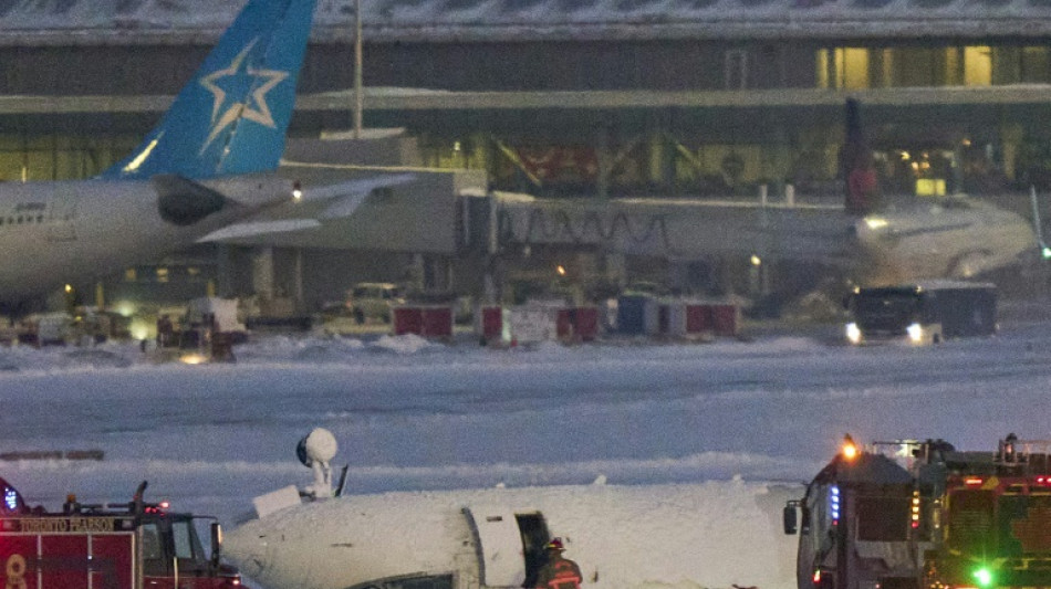 Un accidente de avi&oacute;n de Delta Air Lines en Toronto deja al menos 18 heridos