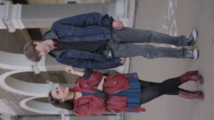 Tra Elise e Tommy è incontro tra due 'Invisibili'