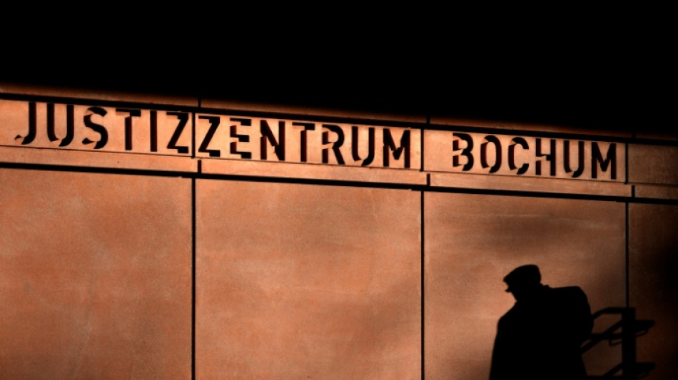 40 Messerstiche: Lebenslange Haft in Bochum wegen Raubmordes an 71-J&auml;hriger