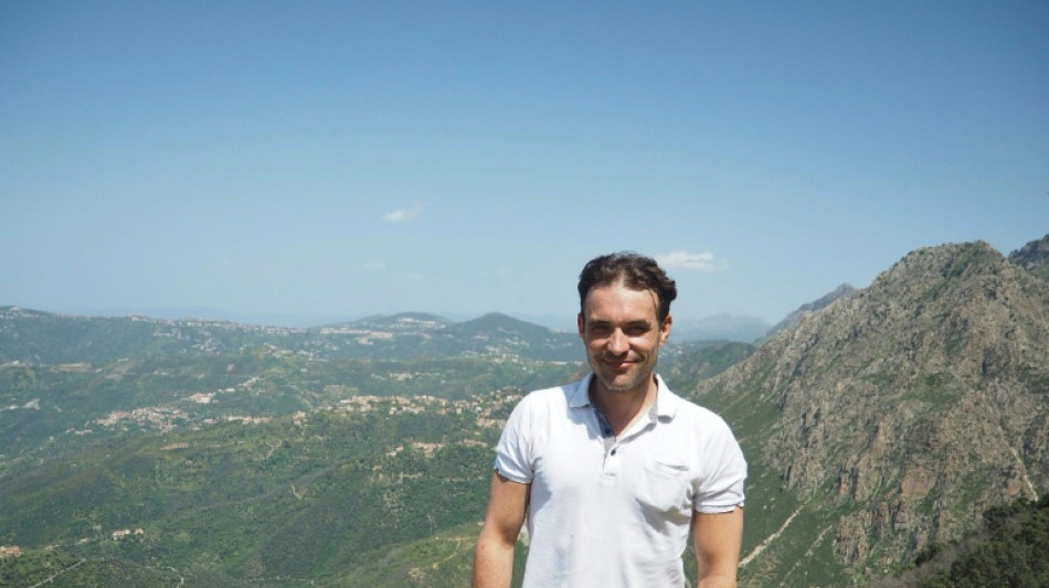 Condamnation de Christophe Gleizes en Algérie: sa famille espère une grâce, Macron promet d’agir
