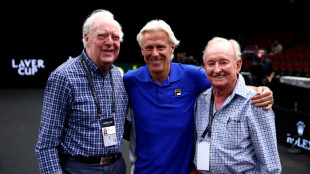 Australiano Fred Stolle, duas vezes campe&atilde;o do Grand Slam, morre aos 86 anos