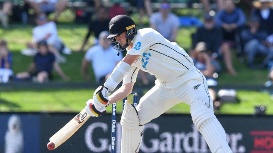 Mitchell anchors New Zealand revival against Sri Lanka