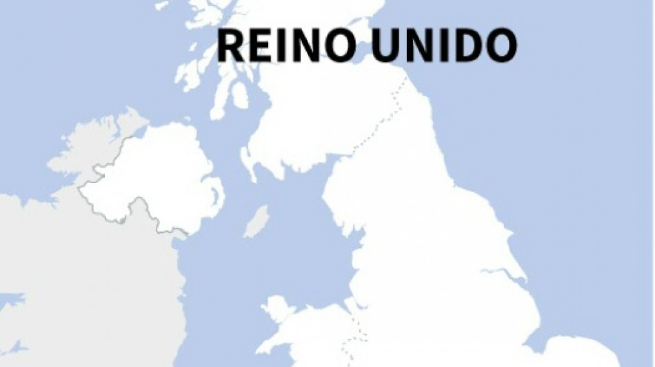 Cuatro muertos en un accidente de avión en el aeropuerto londinense de Southend