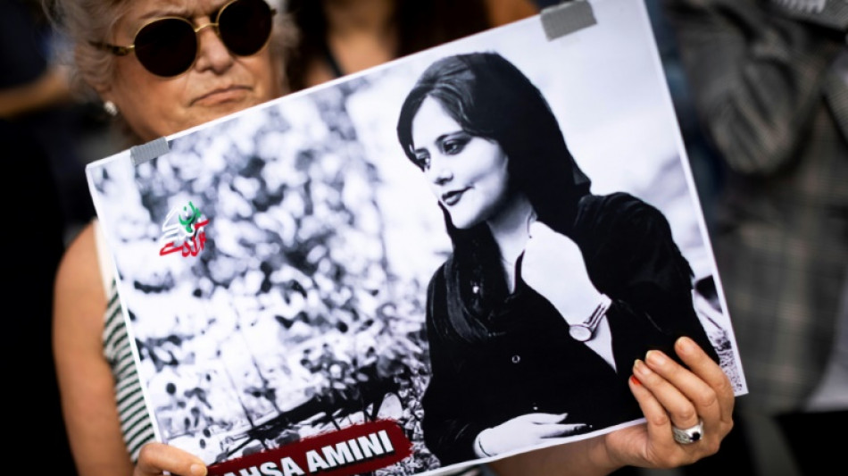 Iran: des manifestants dans la rue en d&eacute;pit de la r&eacute;pression