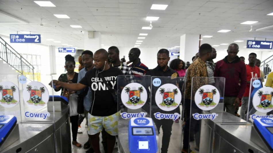 Nigerianische Stadt Lagos er&ouml;ffnet erste Stra&szlig;enbahnlinie