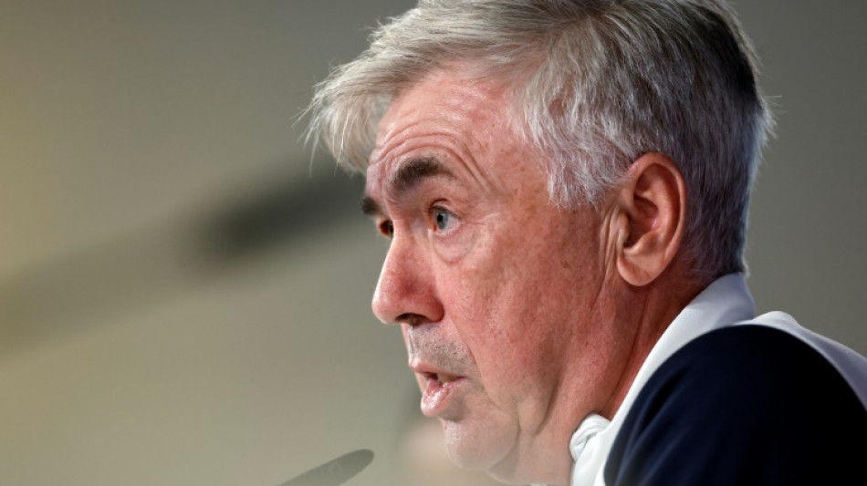 Ancelotti elogia Xavi, criticado no Bar&ccedil;a: 'Tem recursos para lidar com a situa&ccedil;&atilde;o'