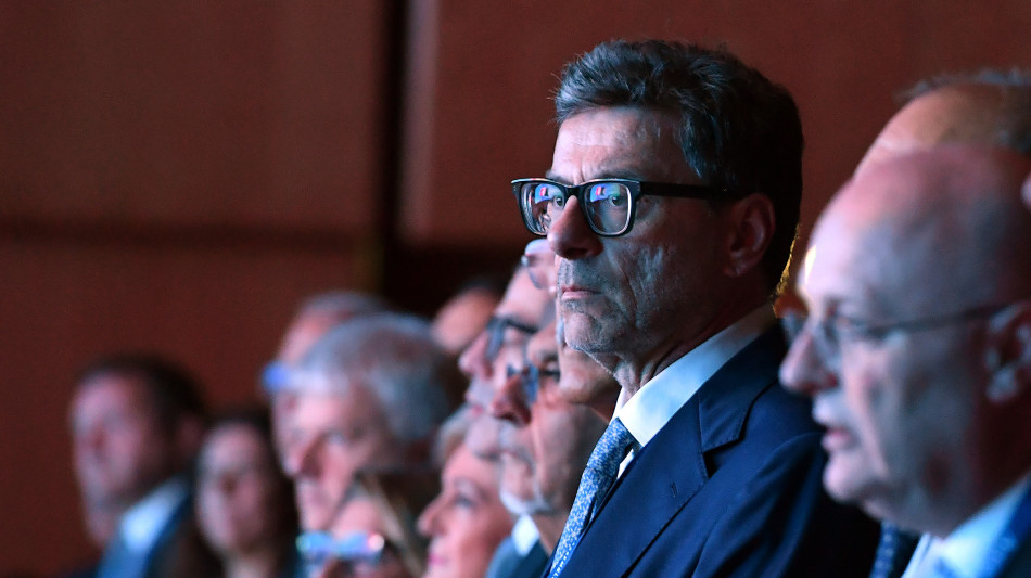 Giorgetti, 'un negoziato troppo lungo sui dazi produce danni'
