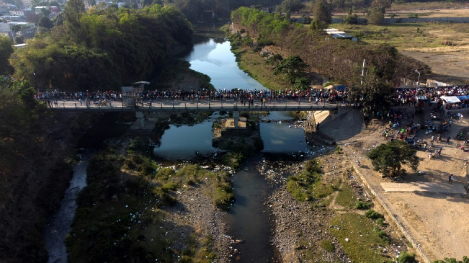 Dominicana cierra la frontera con Hait&iacute; en represalia por una obra en un r&iacute;o com&uacute;n