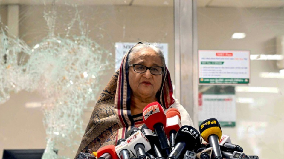 Banned Bangladesh party turns to flash protests ahead of polls