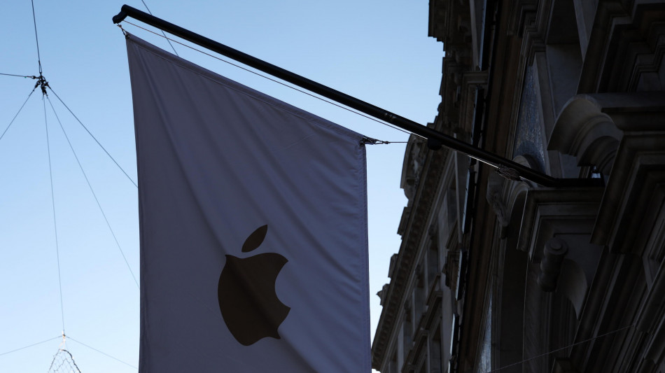 Apple perde causa in Gb per abuso di posizione dominante