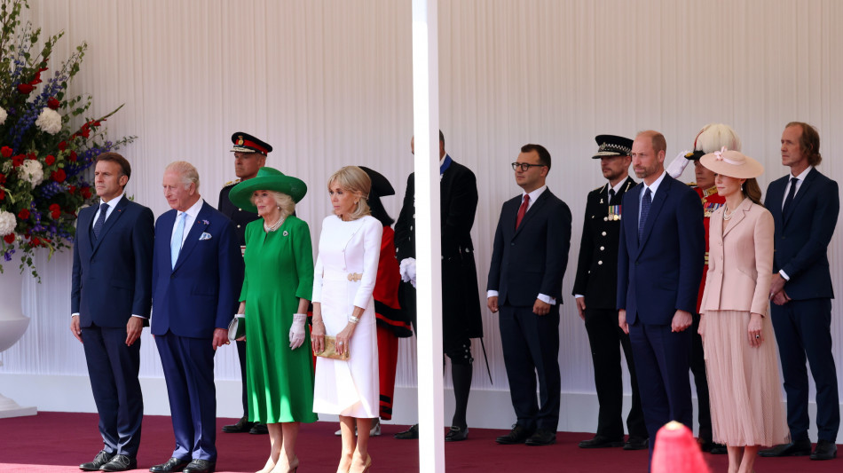 Macron a Westminster, 'europei non abbandoneranno mai Kiev'