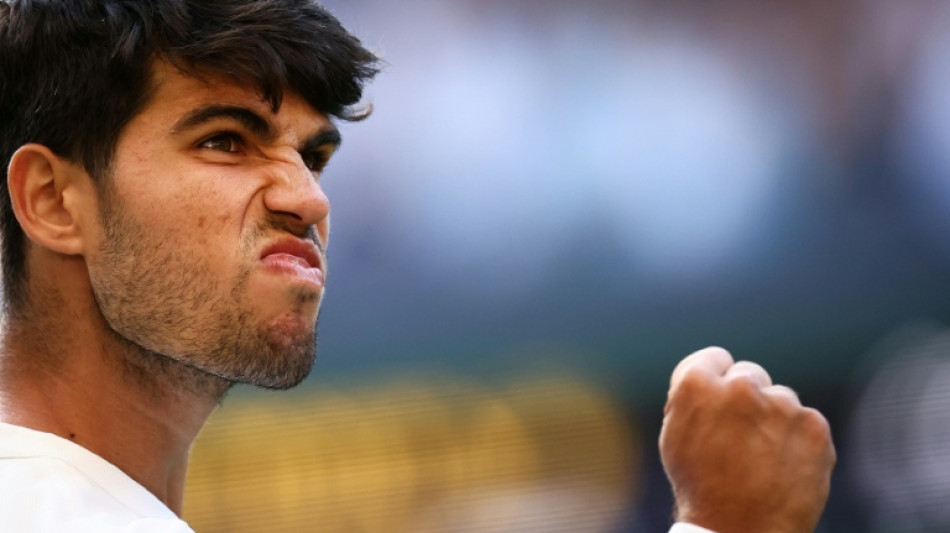 Alcaraz seeks top gear at Wimbledon as Sabalenka stays calm