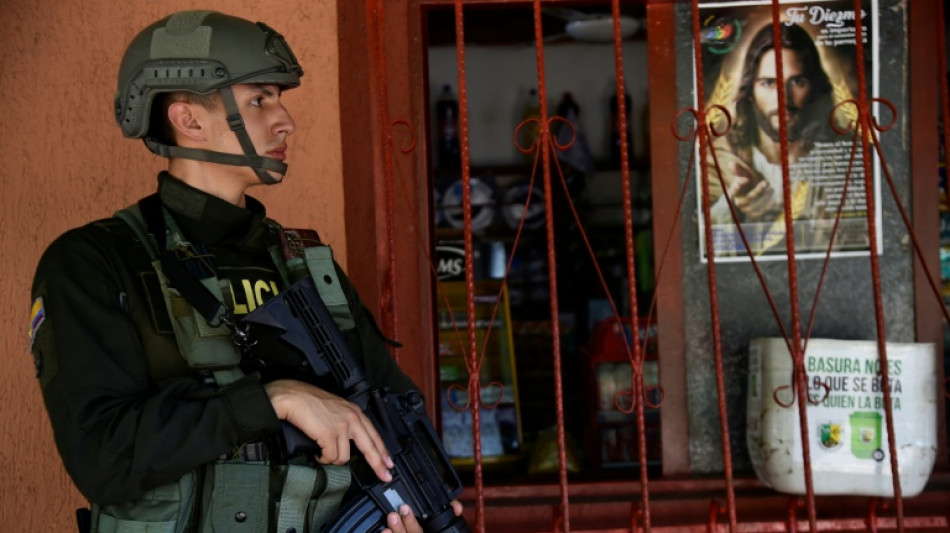 Colombia reactiva la b&uacute;squeda de jefes guerrilleros del ELN tras "brutal" ataque
