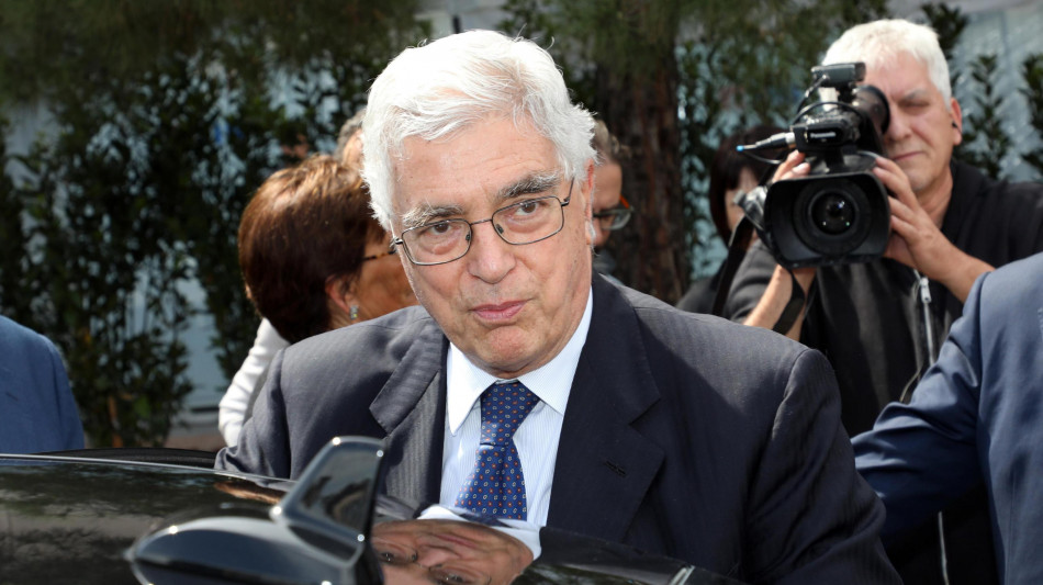 Morto a 86 anni dopo una caduta, per oltre mezzo secolo al centro delle grande finanza