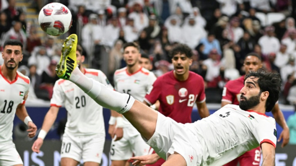 Palestina perde para Catar e d&aacute; adeus &agrave; Copa da &Aacute;sia
