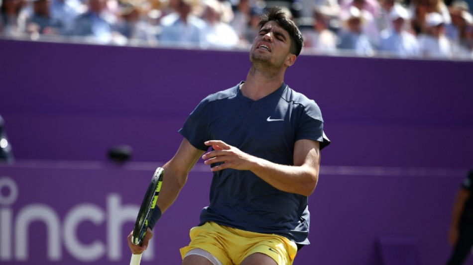 Ap&oacute;s elimina&ccedil;&atilde;o em Queen's, Alcaraz perde 2&ordm; lugar do ranking da ATP para Djokovic