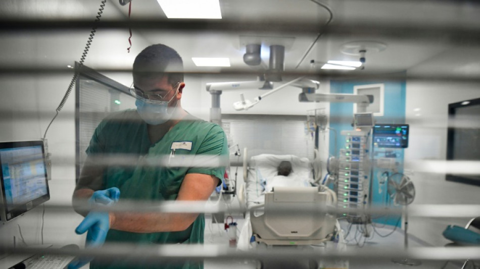 La quasi-totalit&eacute; des h&ocirc;pitaux public manque de soignants, selon la FHF