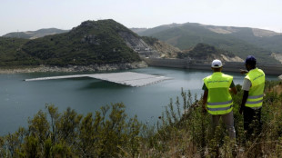 Au Maroc, des panneaux solaires flottants pour lutter contre la s&eacute;cheresse 
