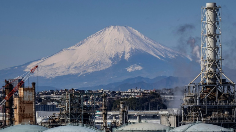 Jap&oacute;n duplica el precio de la entrada para subir al monte Fuji